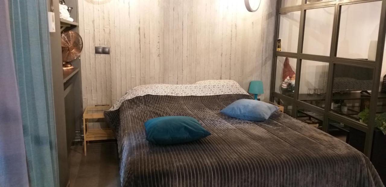 Agias Sofias Suite Tesalonika Bagian luar foto
